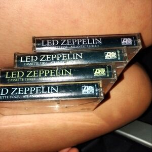 Led Zeppelin cassette set I-IV